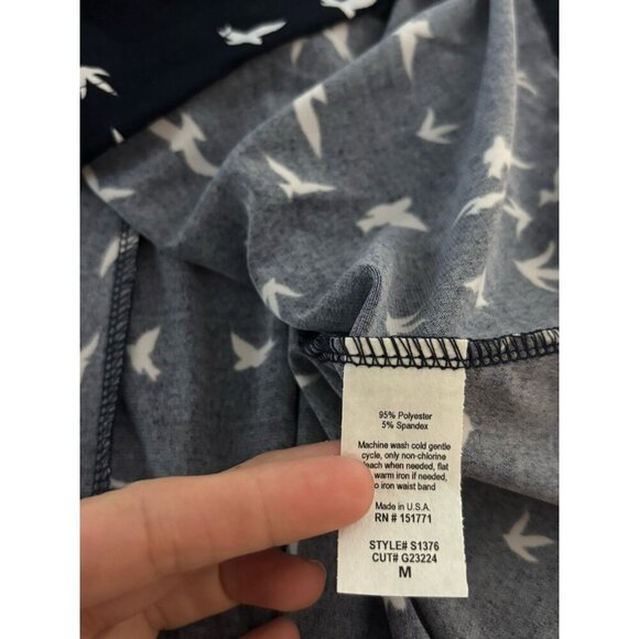 NEW Gilli Navy Blue Bird Pattern Slinky Skirt Size M Pull On Stretch Stichfix - Picture 9 of 10